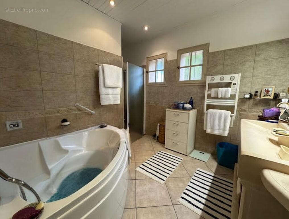 Maison à PORT-DE-BOUC