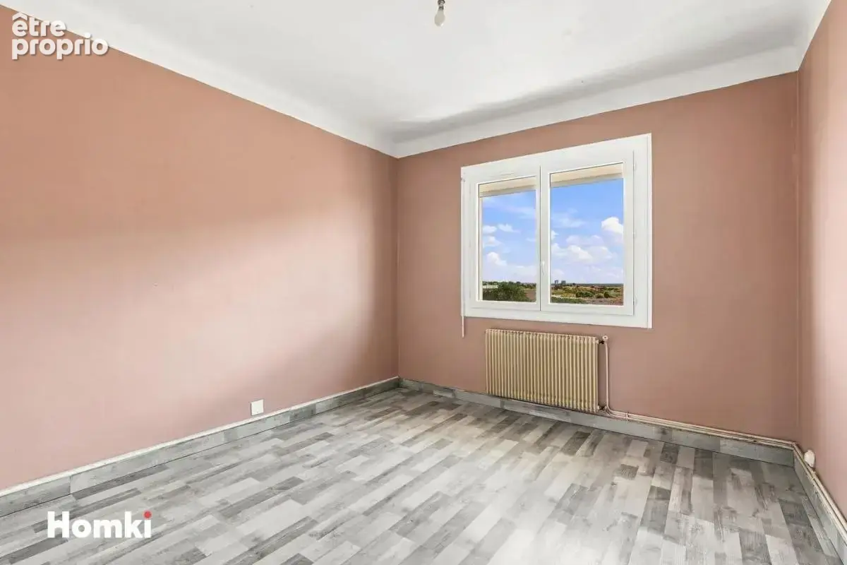 Appartement T4 de 80 m² à Béziers 34500, Rue Ferdinand de Lesseps - photo 9