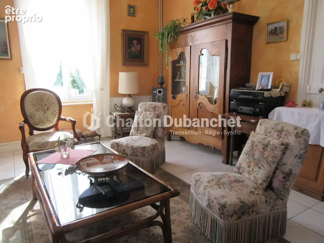 Maison Saint Jodard 8 pièce(s) 170 m2 - photo 4