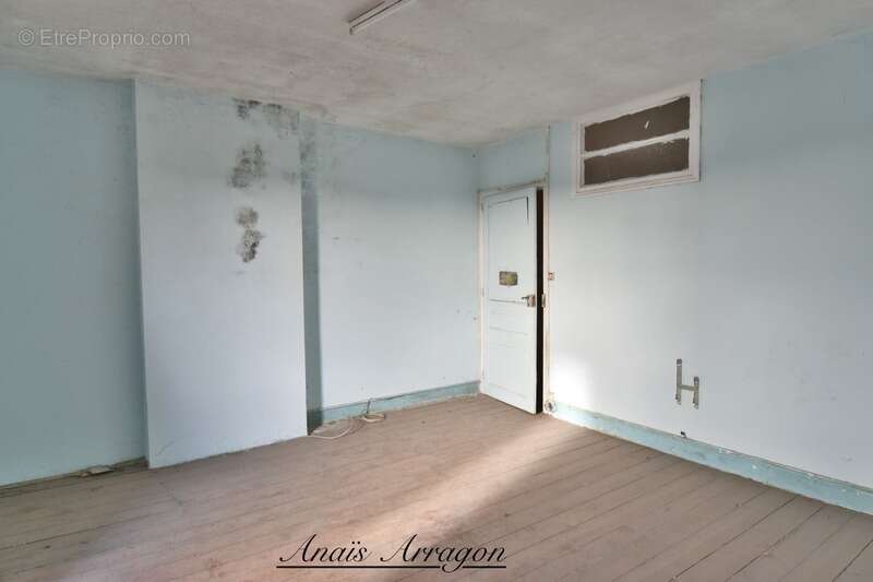 Appartement à FUMEL