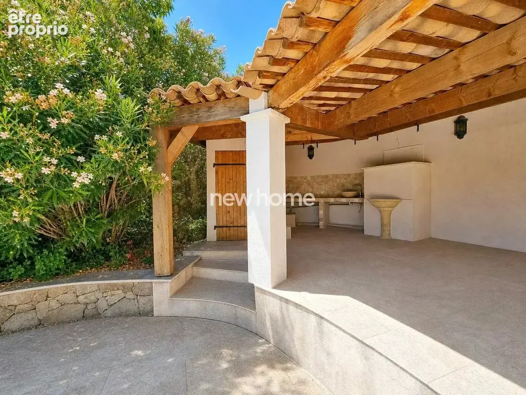 Lorgues – Villa de plain-pied 4 chambres avec piscine, à pied du village - photo 8