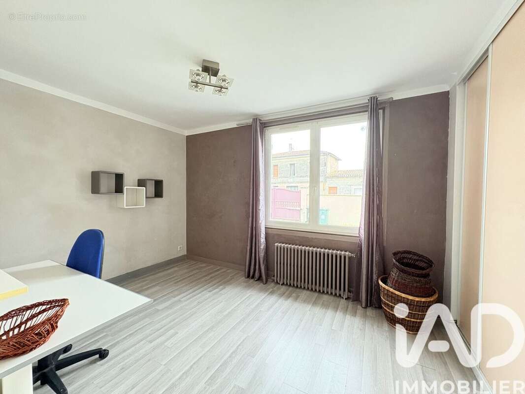 Photo 5 - Maison à AMBARES-ET-LAGRAVE