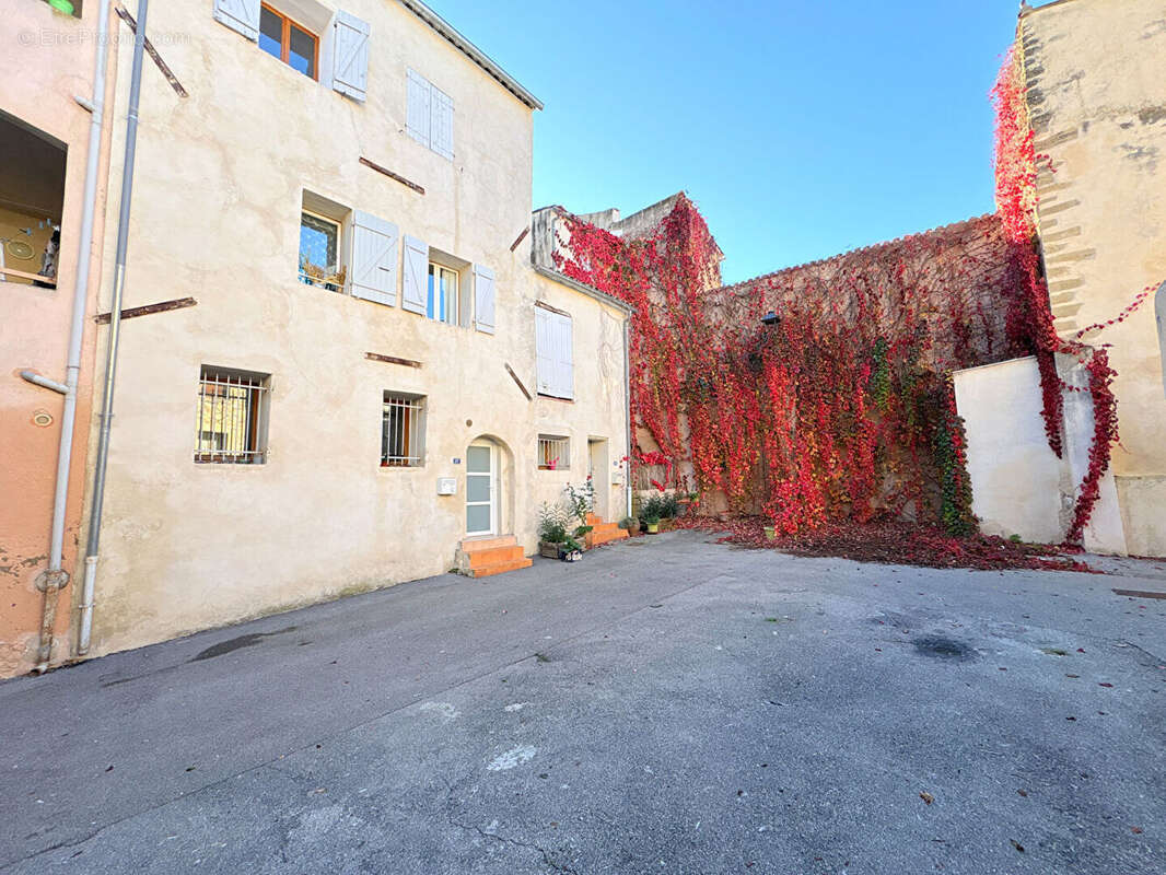 Appartement à PERTUIS