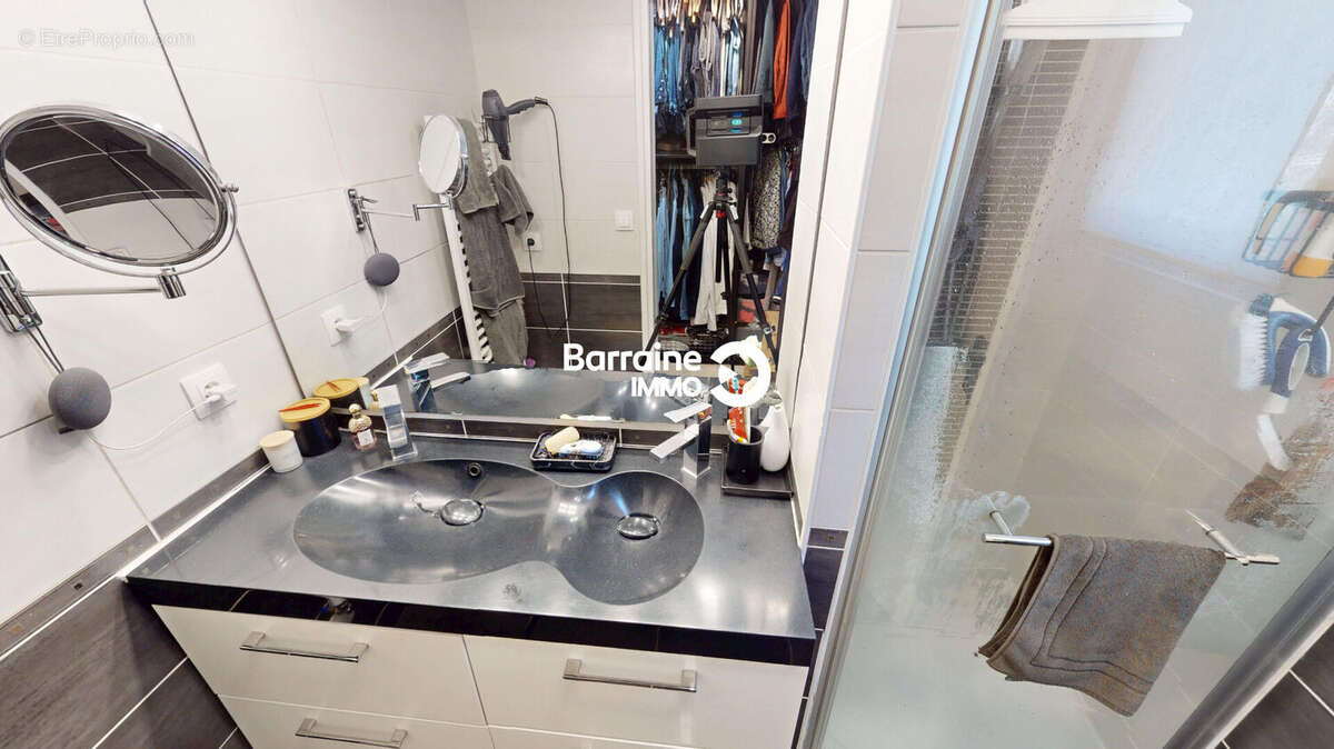 Maison à SAINT-MARTIN-DES-CHAMPS