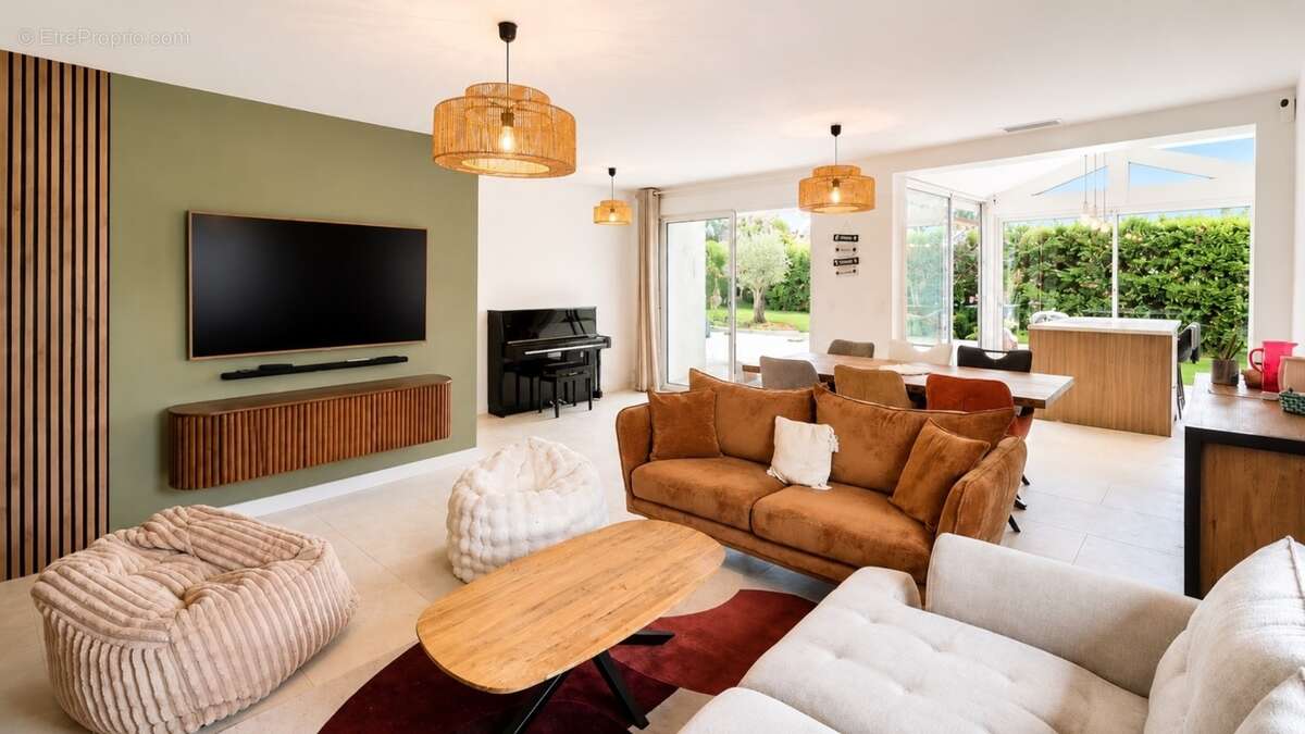 Maison 3 chambres, rénovée, de plain-pied avec piscine chauffée et jacuzzi - photo 2