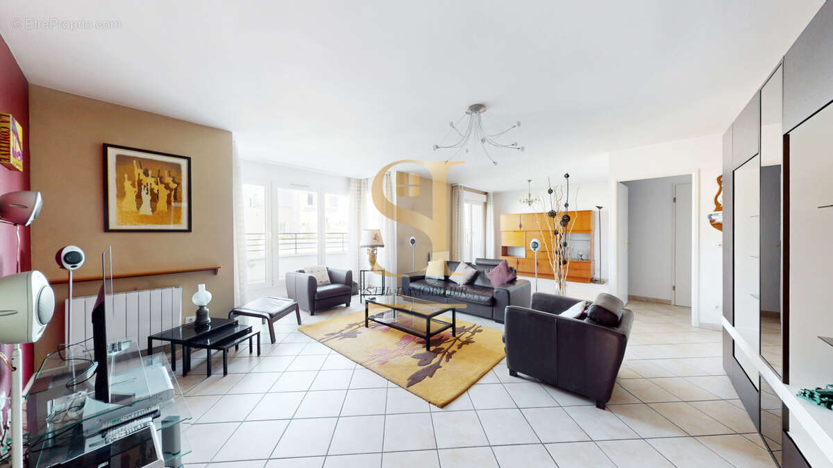 Appartement à JUVISY-SUR-ORGE