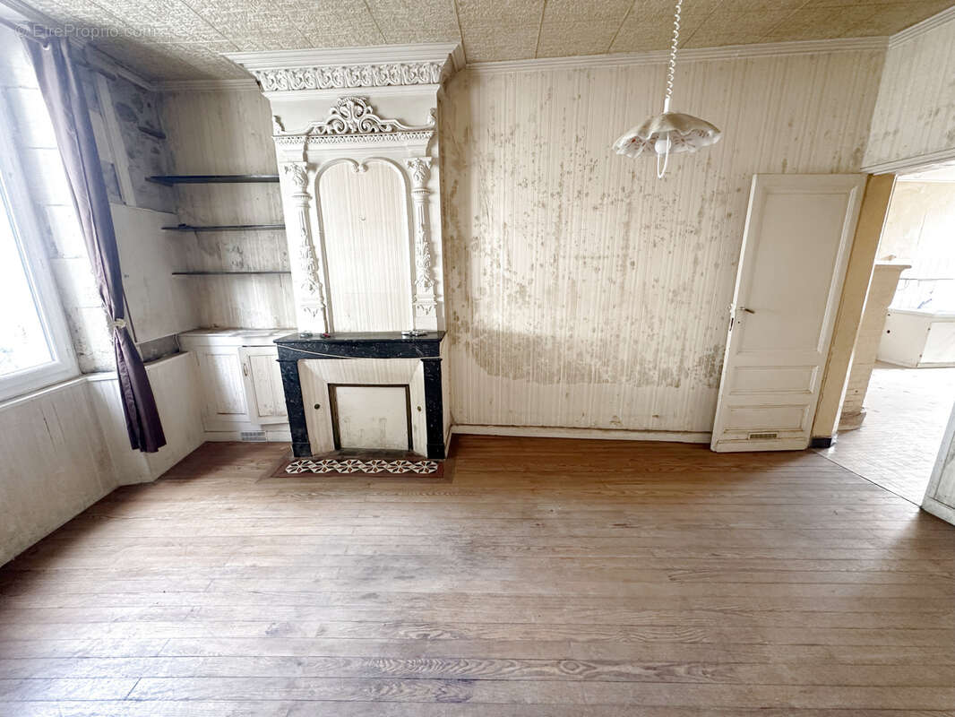 Maison à SAINTE-BAZEILLE