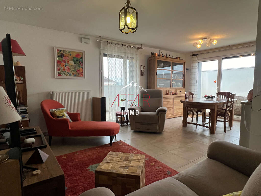 Appartement à VILLE-LA-GRAND
