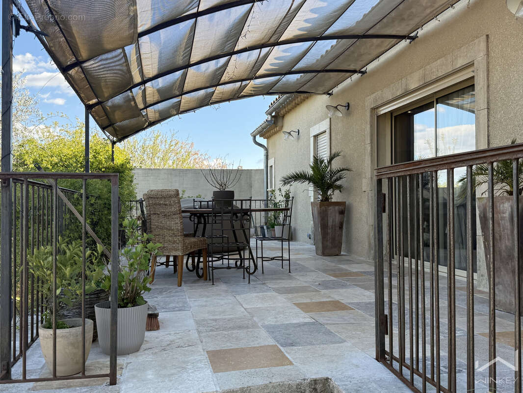 Maison à BIDON