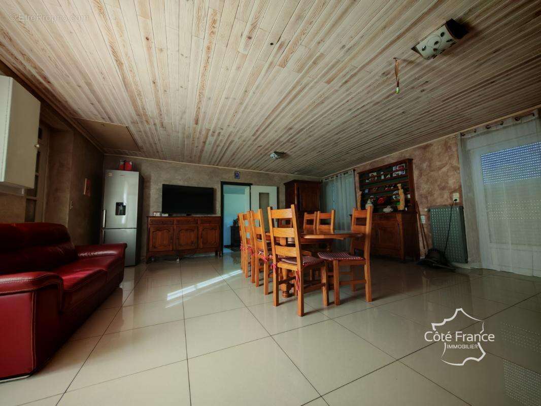 Maison à LA MEILLERAIE-TILLAY