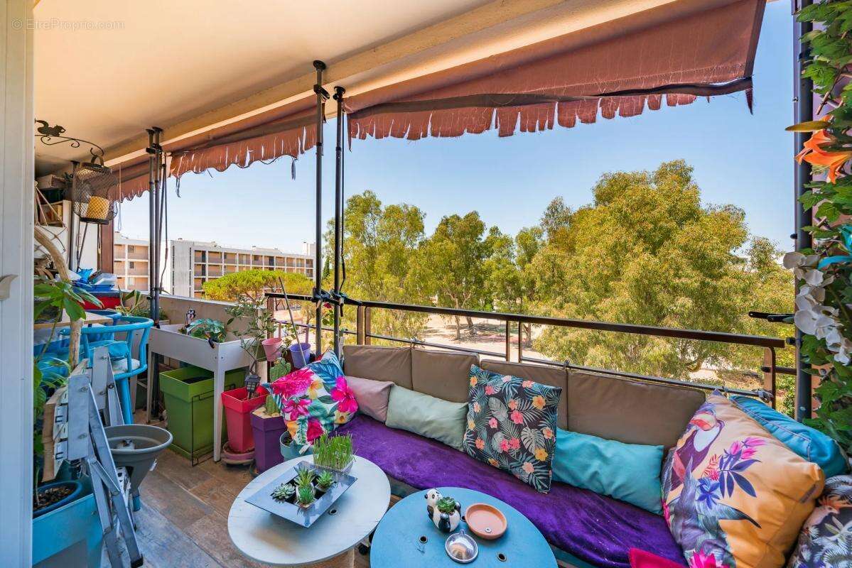 83600 - frejus - centre-ville - 3 pièces - 2 chambres - 58.0 m² - appartement avec balcon vue degagee - photo 9