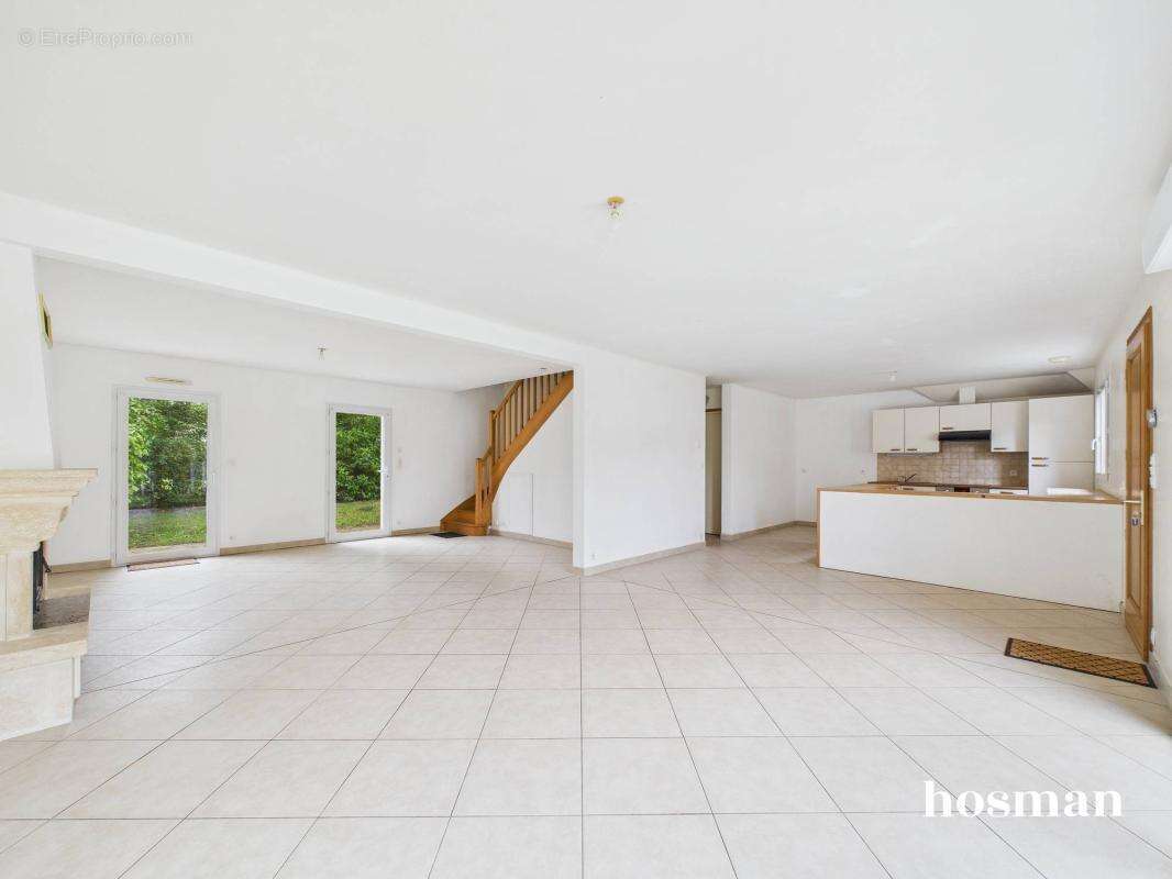 Charmante maison 4 pièces de 101 m² avec garage et jardin - Quartier Bergerie-Les Écarts, Saint-Herblain - photo 6