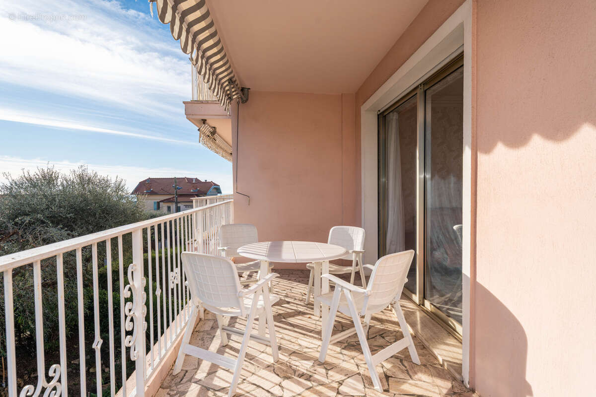 Appartement à VENCE