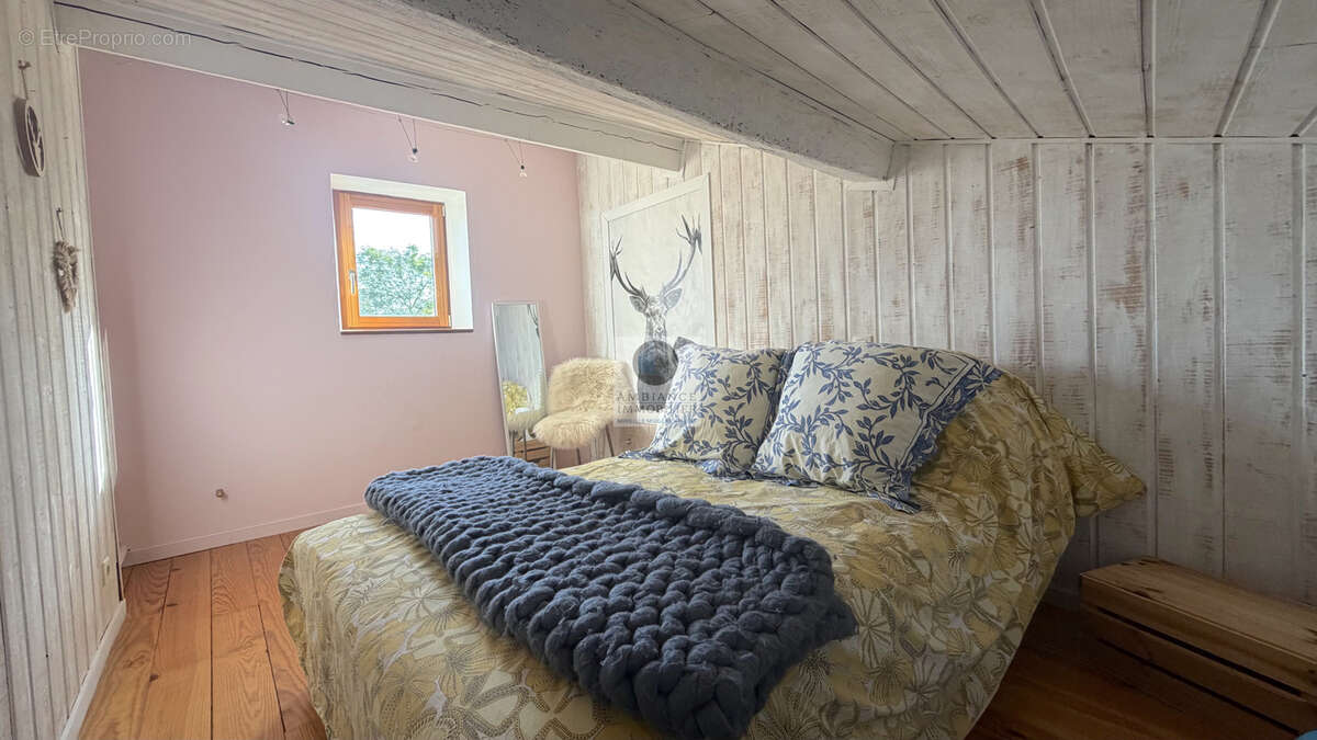 Maison à ETOILE-SUR-RHONE