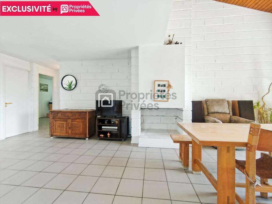 Maison Goyrans 160 m2 - 6 pièces - 3 Chambres - parcelle de 1854 m² - photo 4