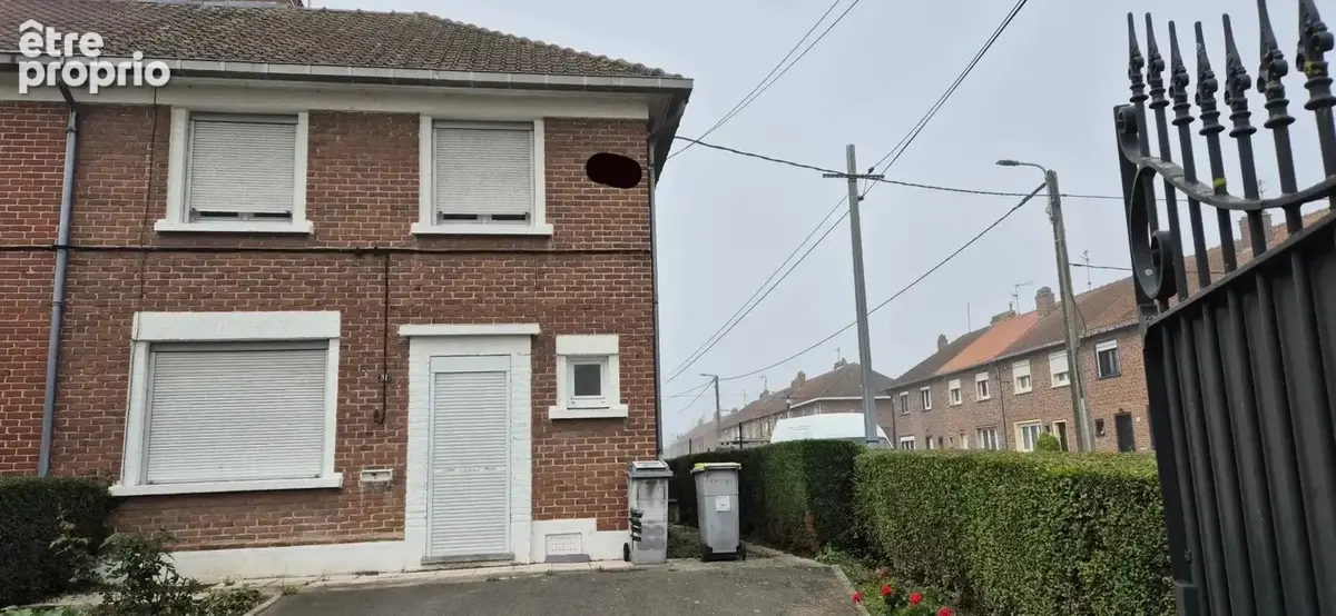maison 1960/3 chambres/ garage/ parking 2 voit/à restaurer - photo 2