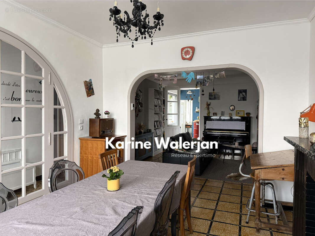 Maison à COURRIERES