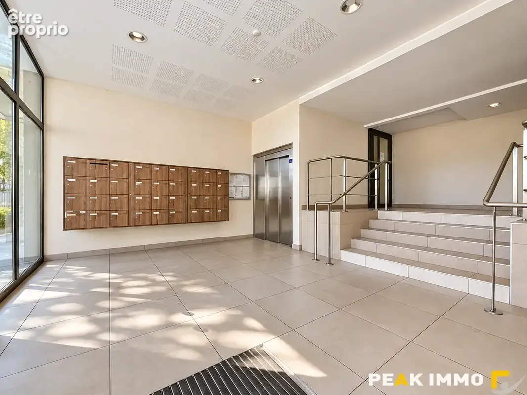 ANNECY - T3 de 62.5m2, au calme, avec balcon, garage fermé et cellier - photo 9