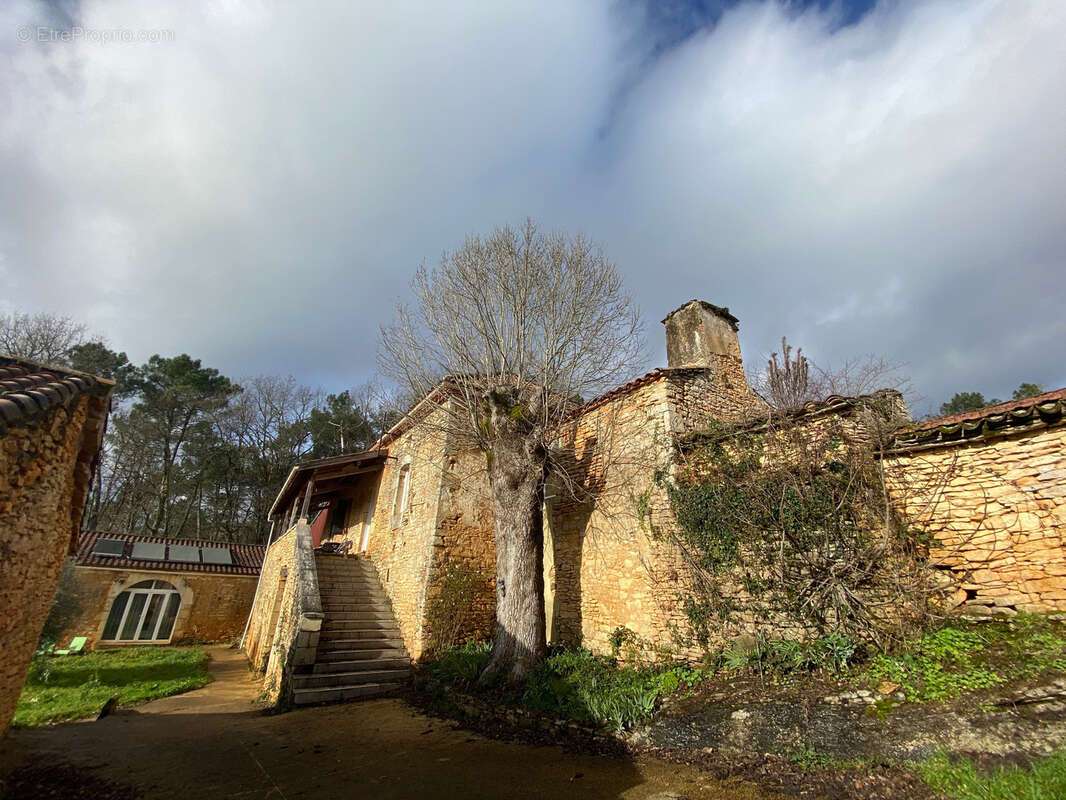 Maison à PUY-L'EVEQUE