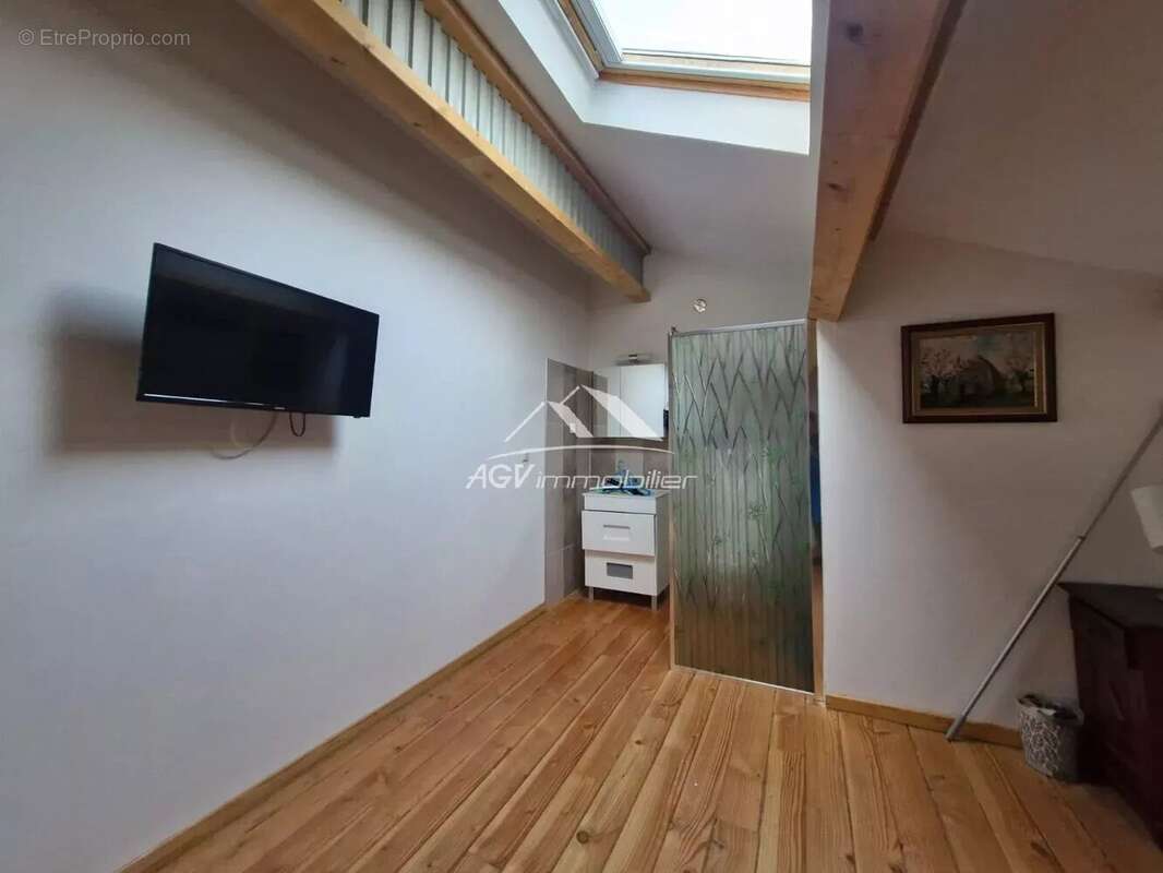 Maison à SAINT-FLORENT-SUR-AUZONNET