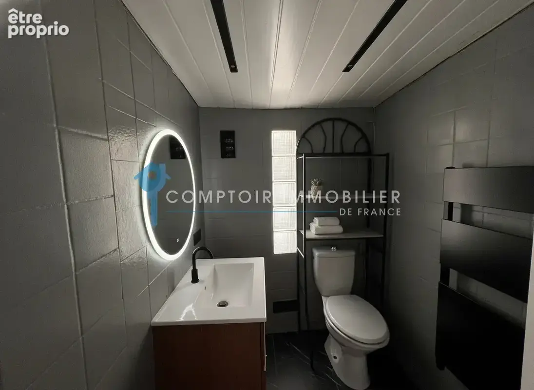 À Vendre : Maison de village Avec cour - photo 8