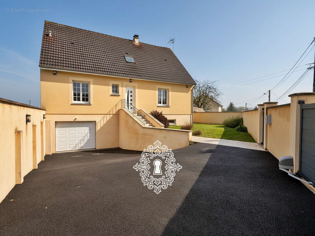 Maison à LONGUEVILLE