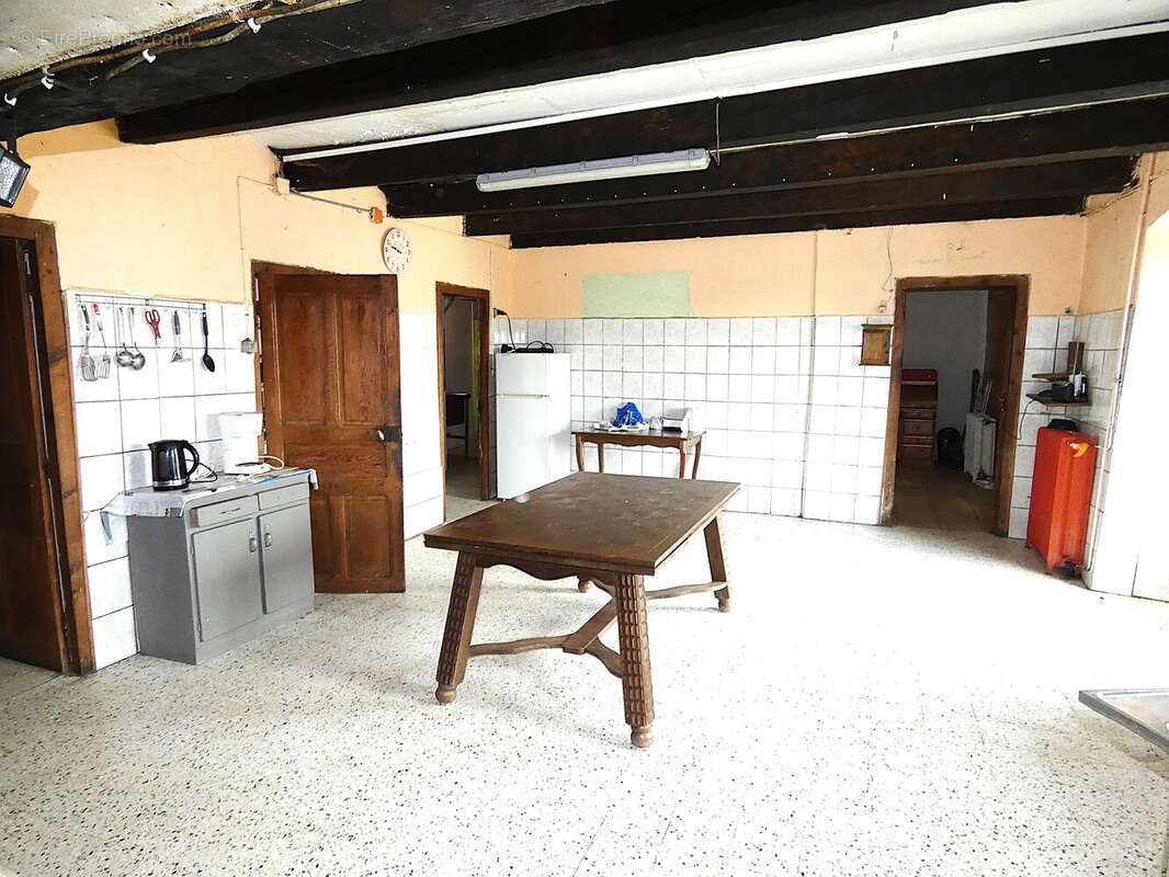 (1460 m²) Ancienne ferme avec vue sur le Mont Gerbier de Jonc  - photo 10