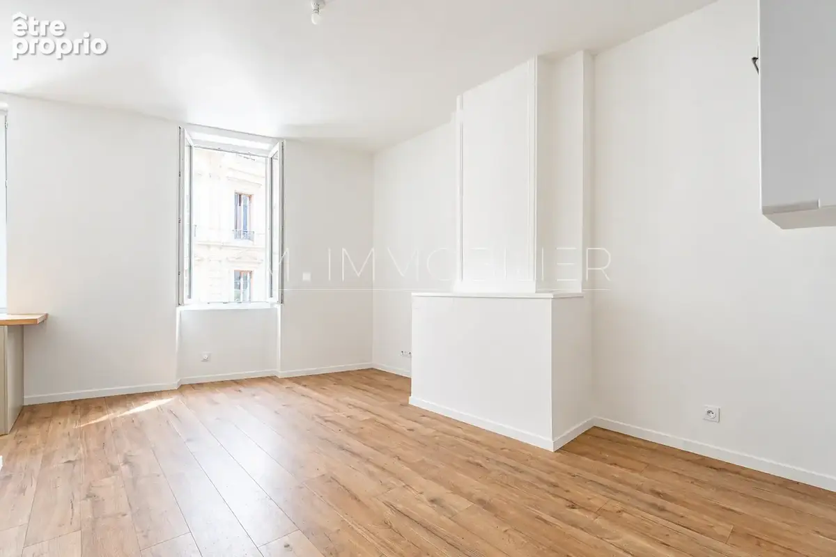 Appartement à MARSEILLE-1E