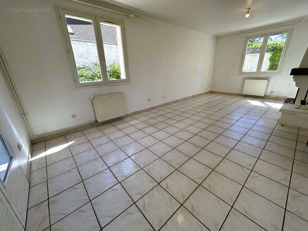 Appartement à PONT-SAINTE-MAXENCE