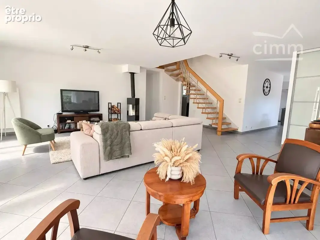 Maison familiale de 148 m² – 4 chambres – terrain de 1 500 m² - photo 7