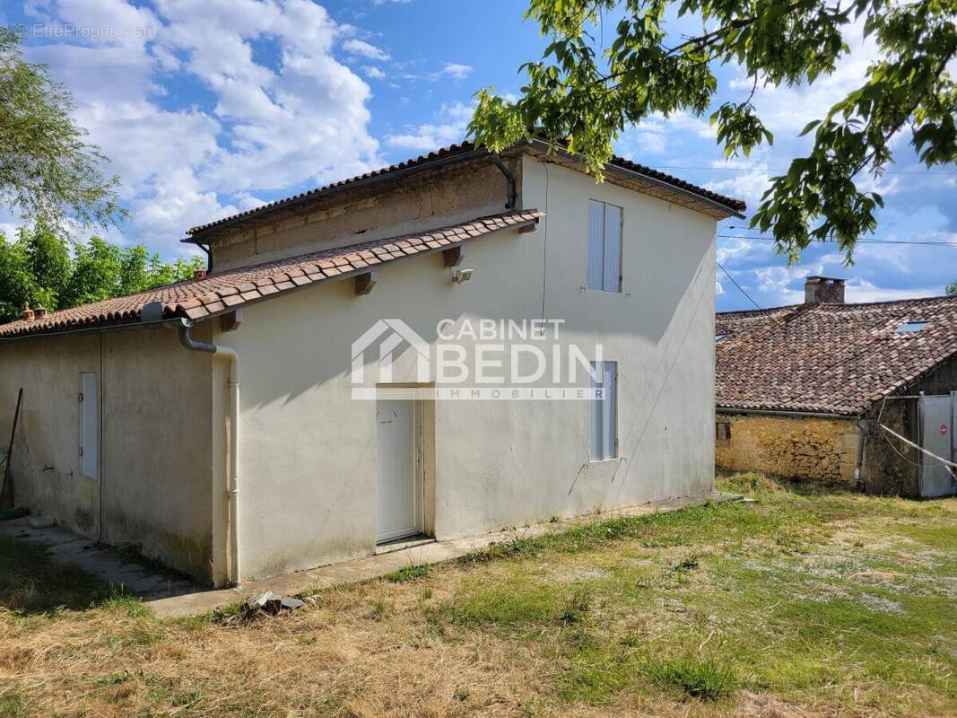 Maison à MONPRIMBLANC