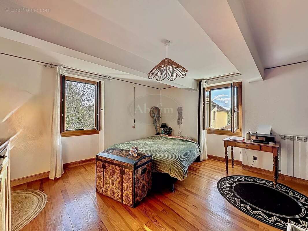 Appartement à TRIE-SUR-BAISE