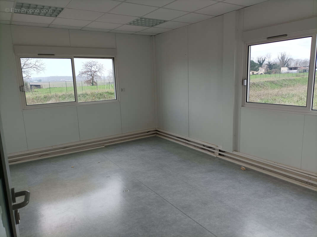 Commerce à MARMANDE