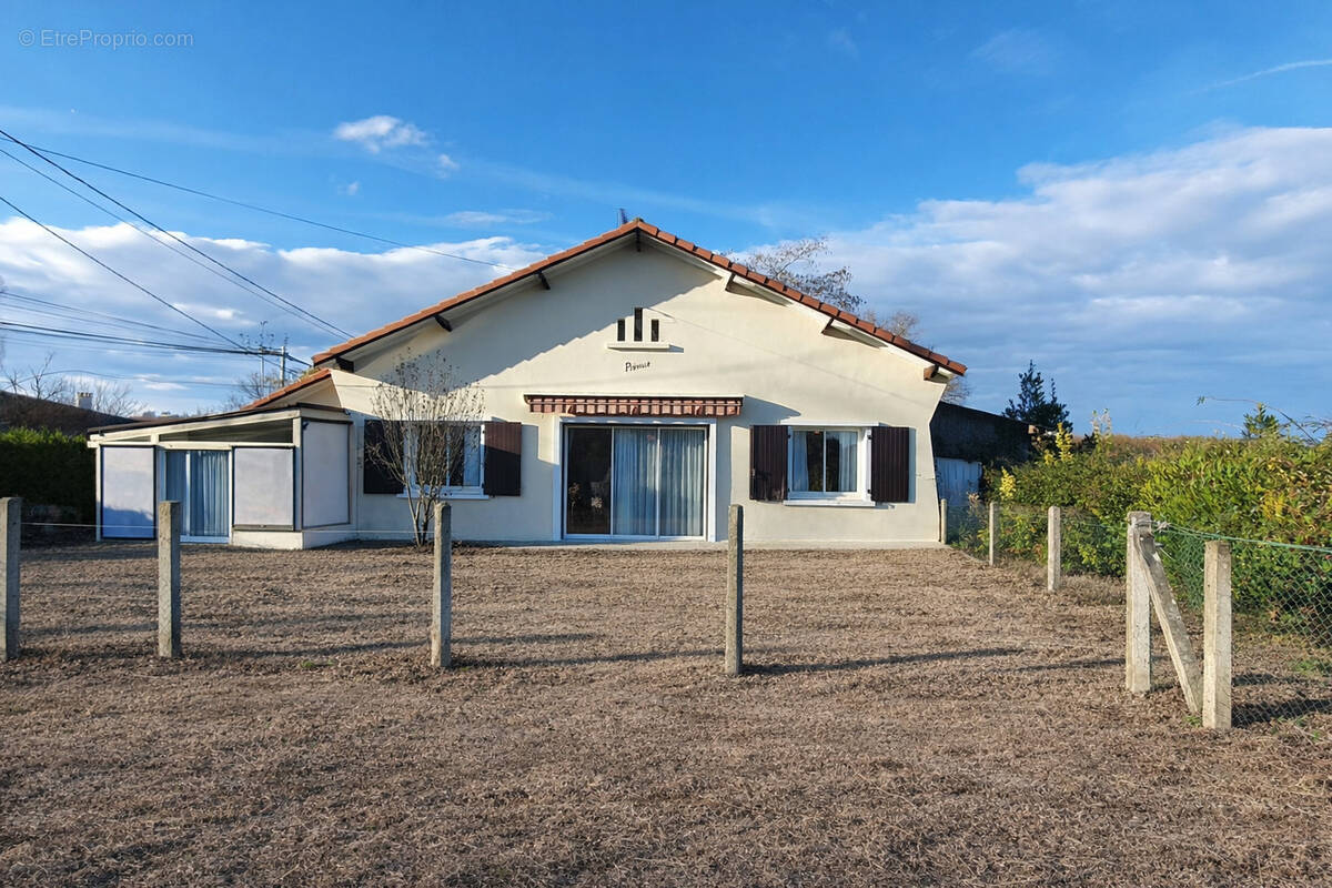 Maison à HAGETMAU