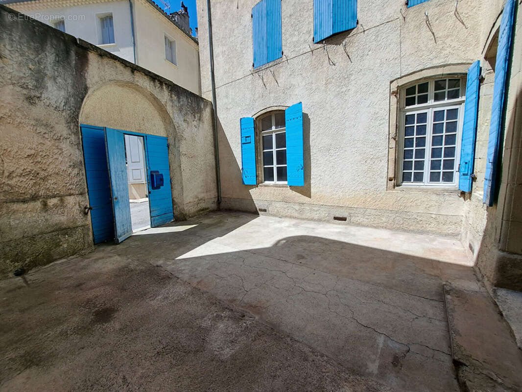 Belle opportunité à Malaucène pour création activité ou habitation - photo 7