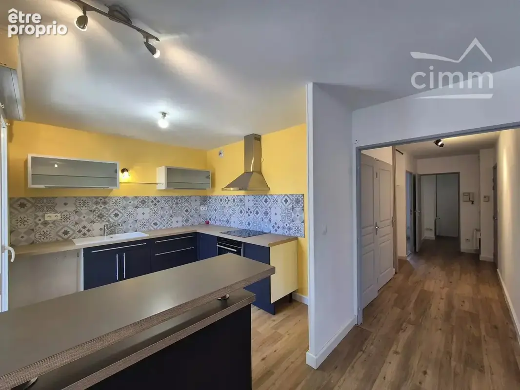 À VENDRE  Appartement 3 pièces de 65 m² dans le quartier Administratif de Blois. - photo 5