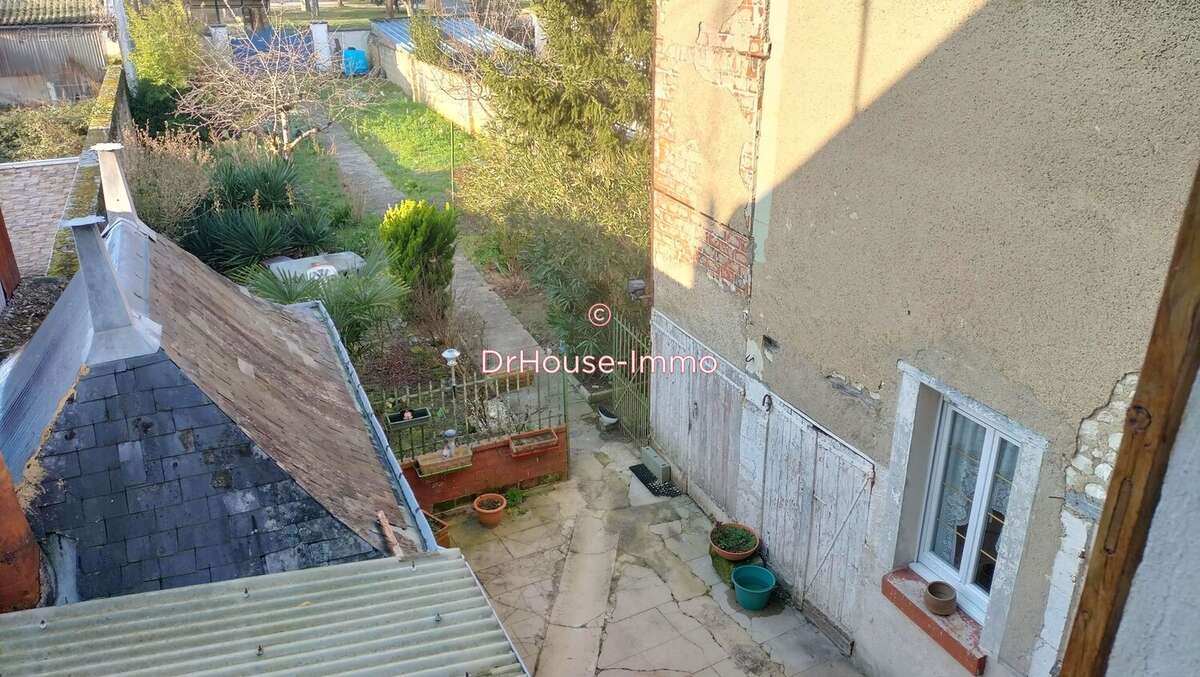 Maison 102 m² à Les Ormes  - photo 9