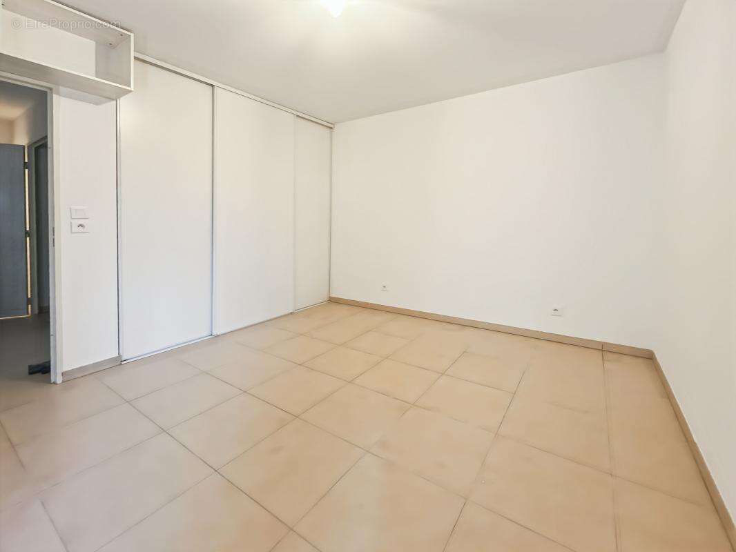 Appartement à MARSEILLE-14E