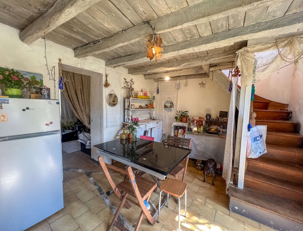 Maison à SALLES-DE-BELVES