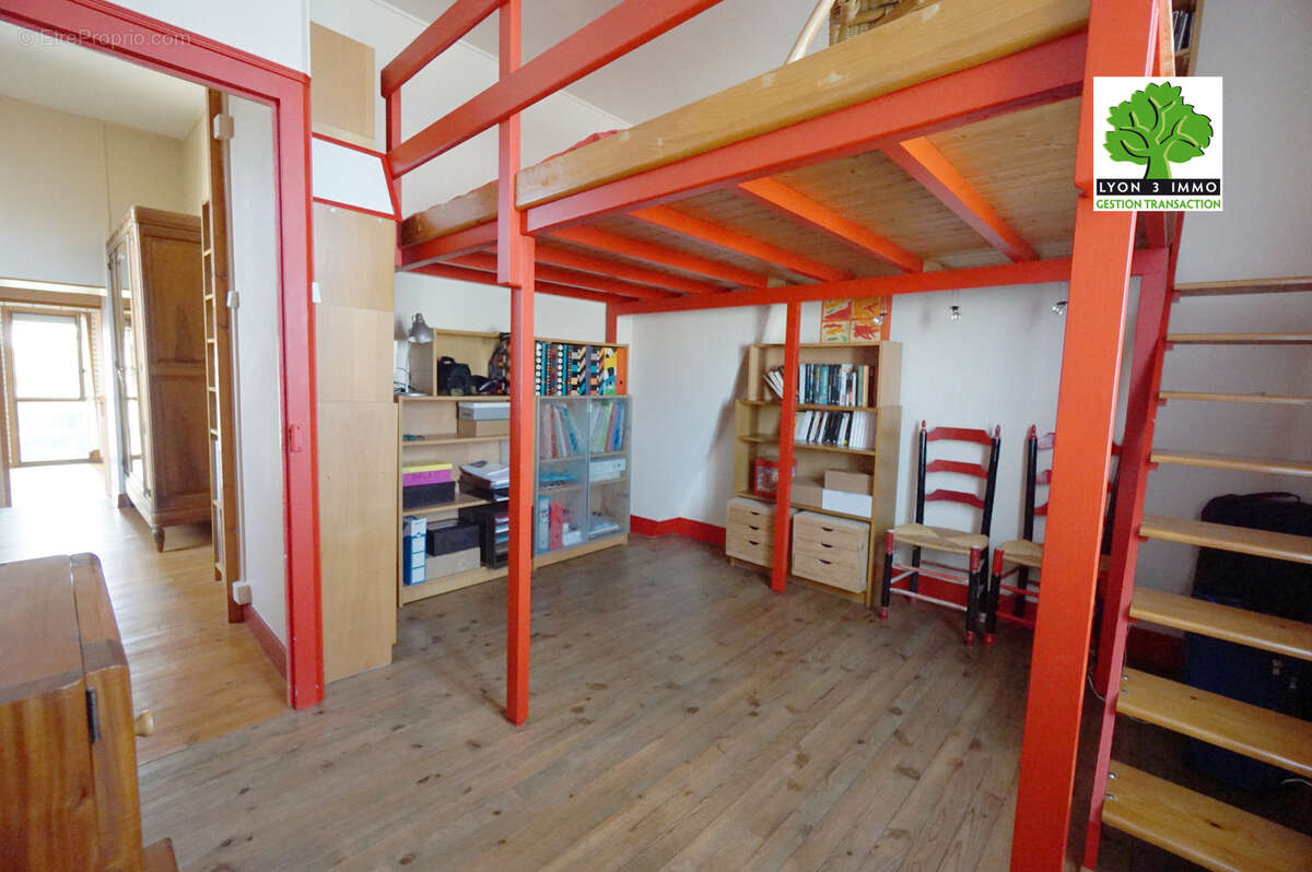 Maison à VILLEURBANNE