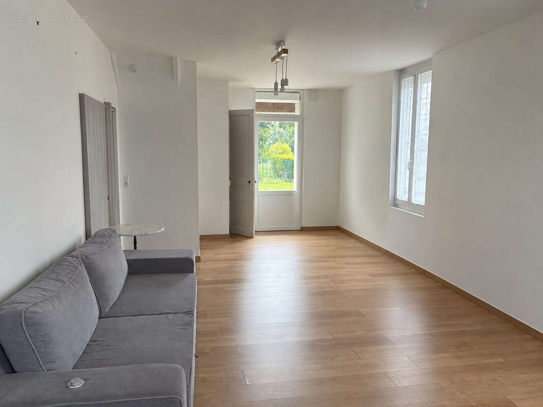 Maison 130 m² à Fontaine-Les-Gres  - photo 6