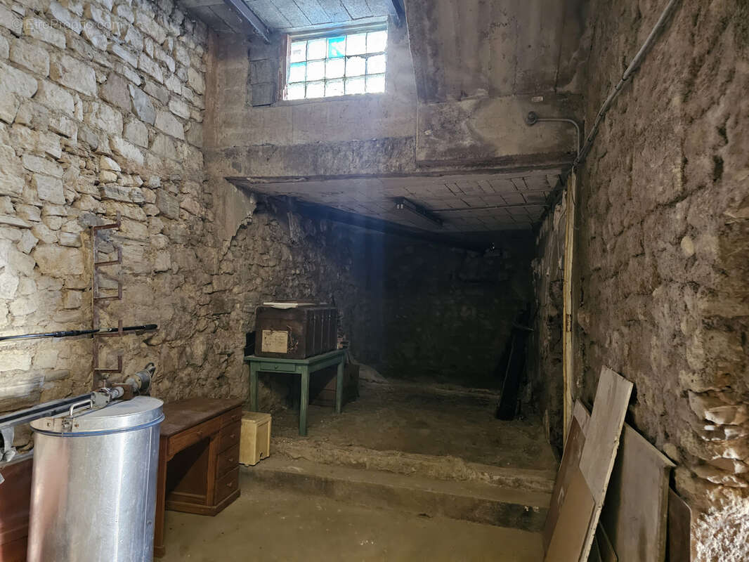 Appartement à EGUILLES