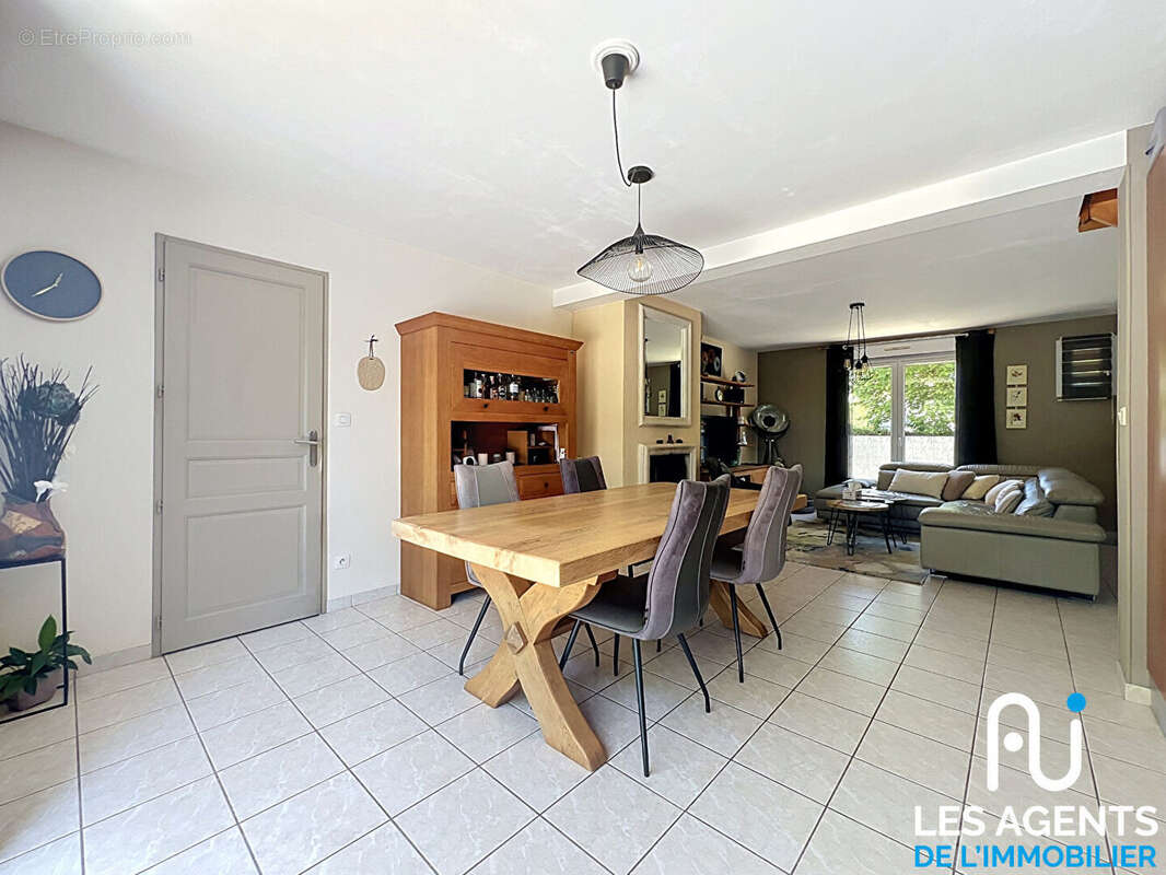 Maison Chaingy 7 pièces - photo 3
