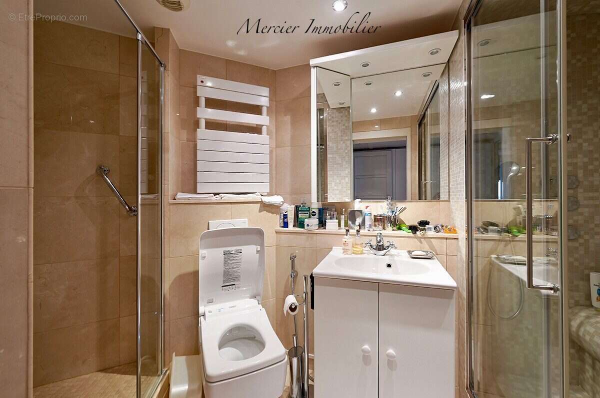 Appartement à PARIS-15E