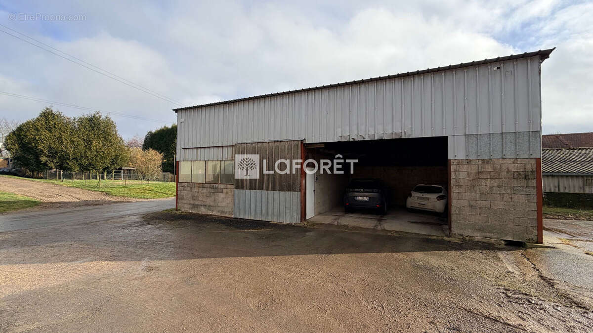 Maison à SERVON-MELZICOURT