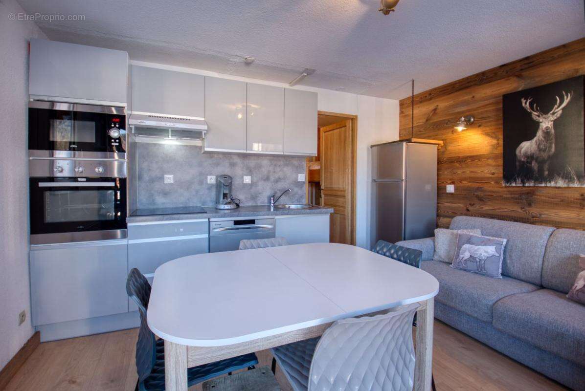 Appartement à MORILLON