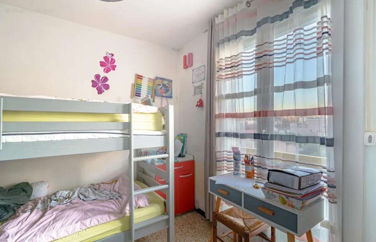 Appartement à MARSEILLE-13E