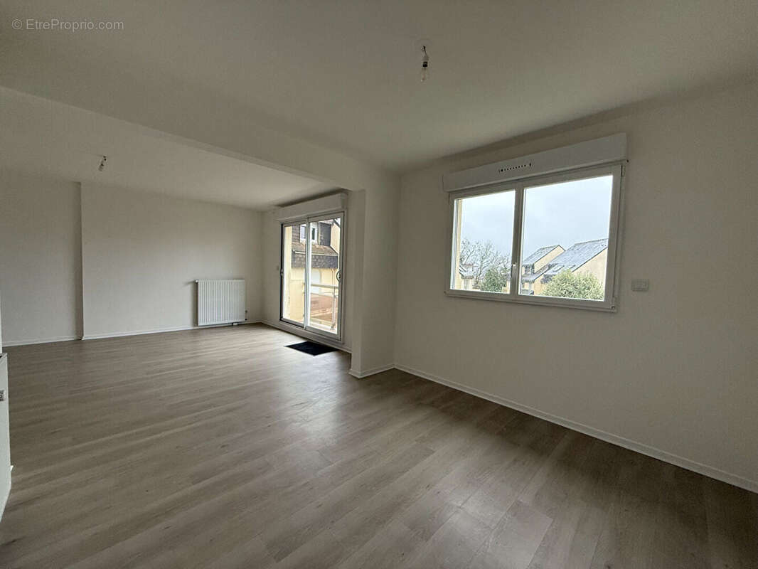 Appartement à LE RELECQ-KERHUON