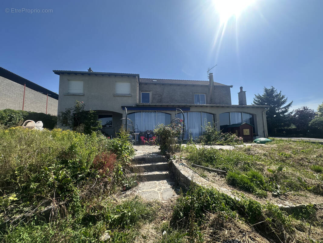 Maison à YSSINGEAUX