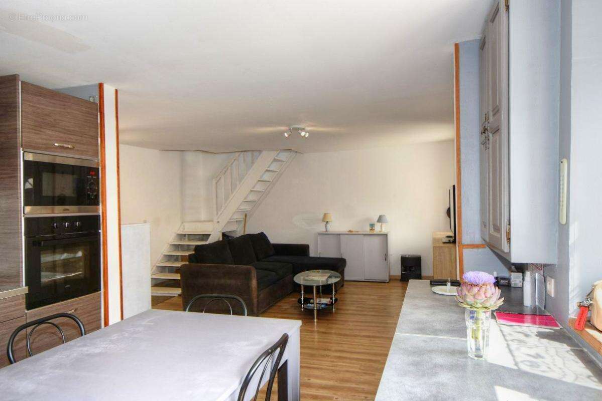 Maison 2 chambres, 74 m2, pompe à chaleur et panneaux photovoltaïques - photo 7
